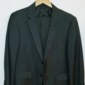 Full suit, blazer and pants for one price.
